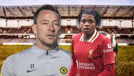 John Terry as a coach at Chelsea and Rio Ngumoha in Liverpool kit