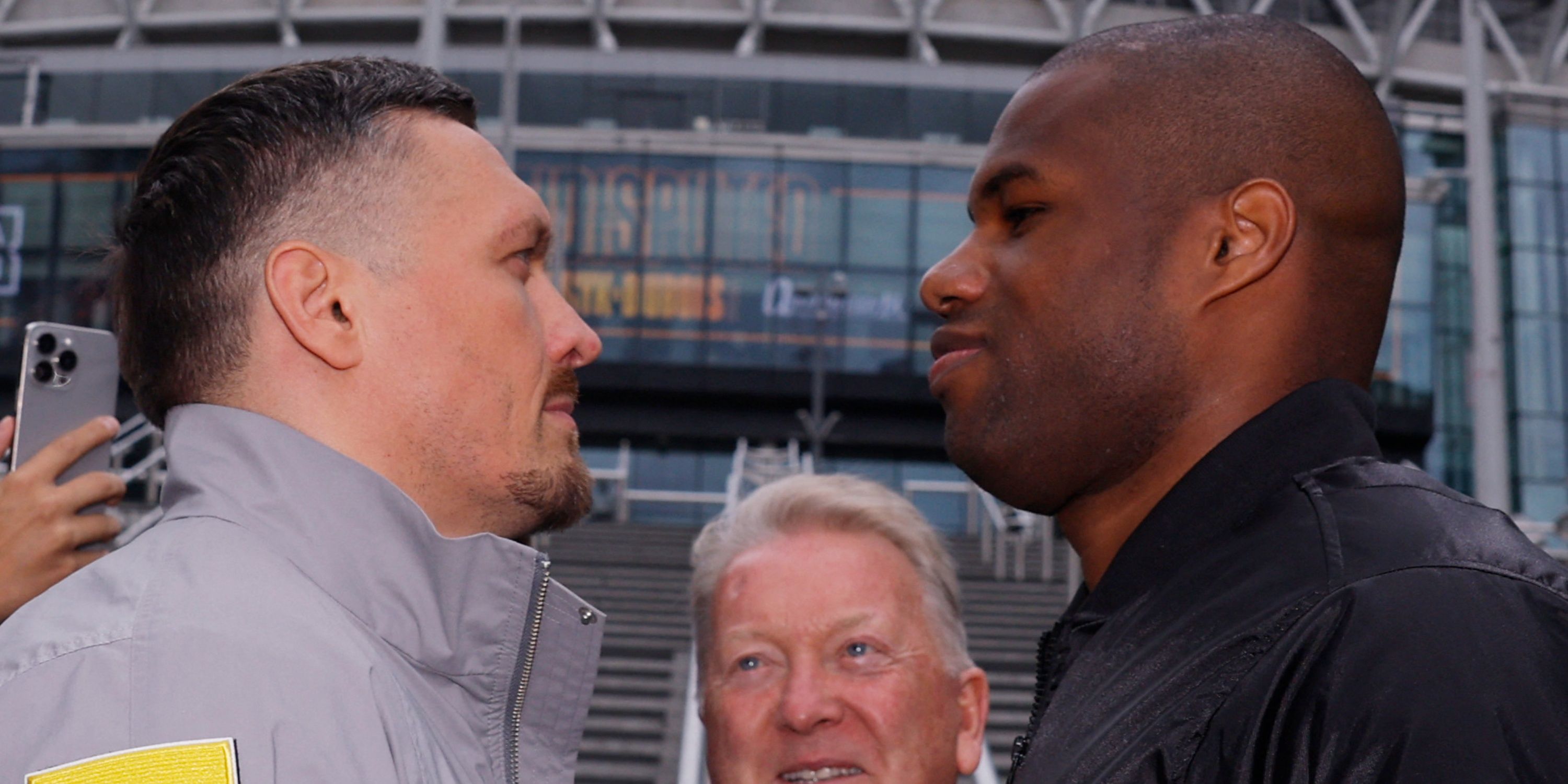 Oleksandr Usyk and Daniel Dubois