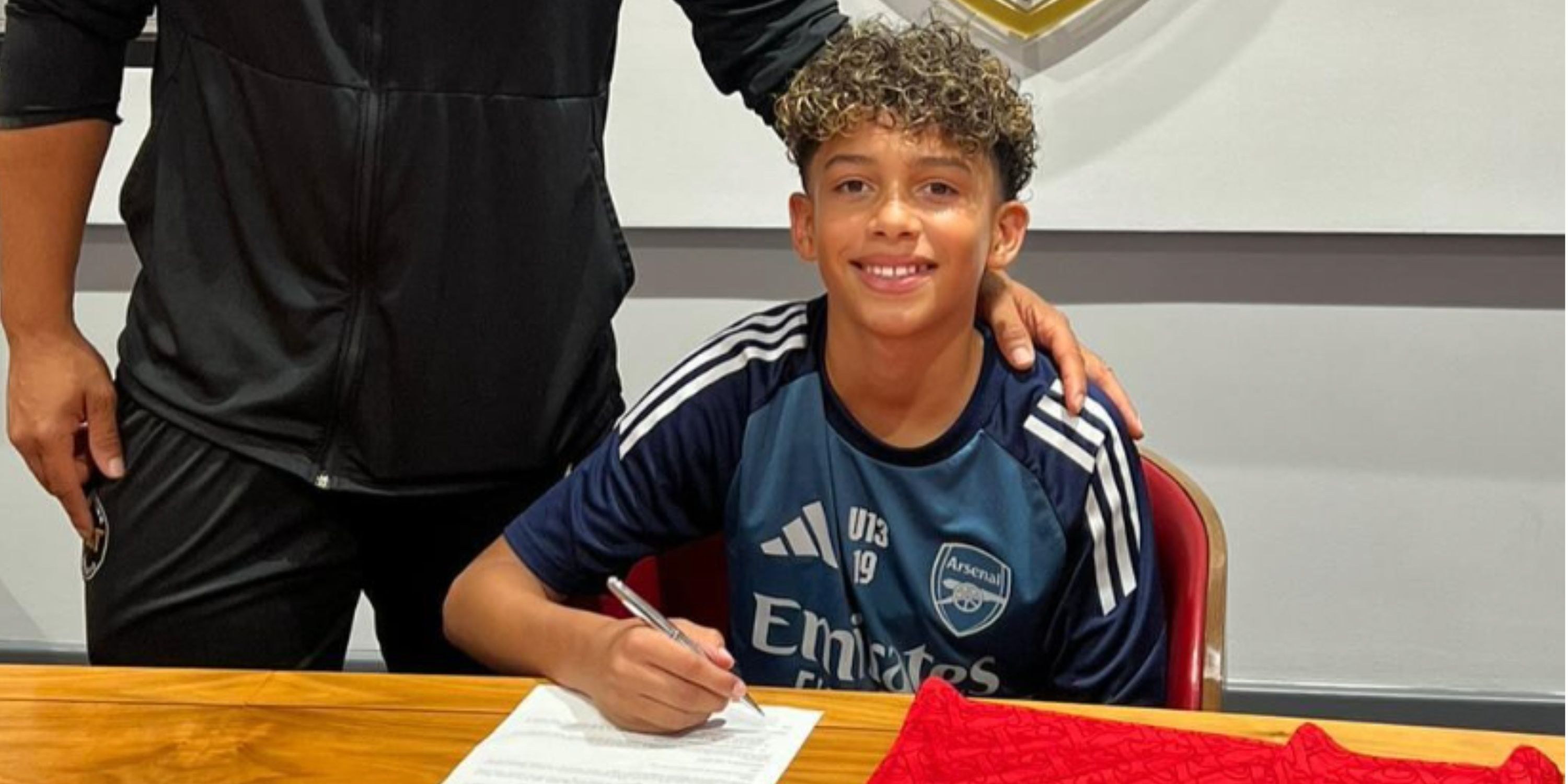 The Arsenal academy now have a son of a former boxing champion on their books.