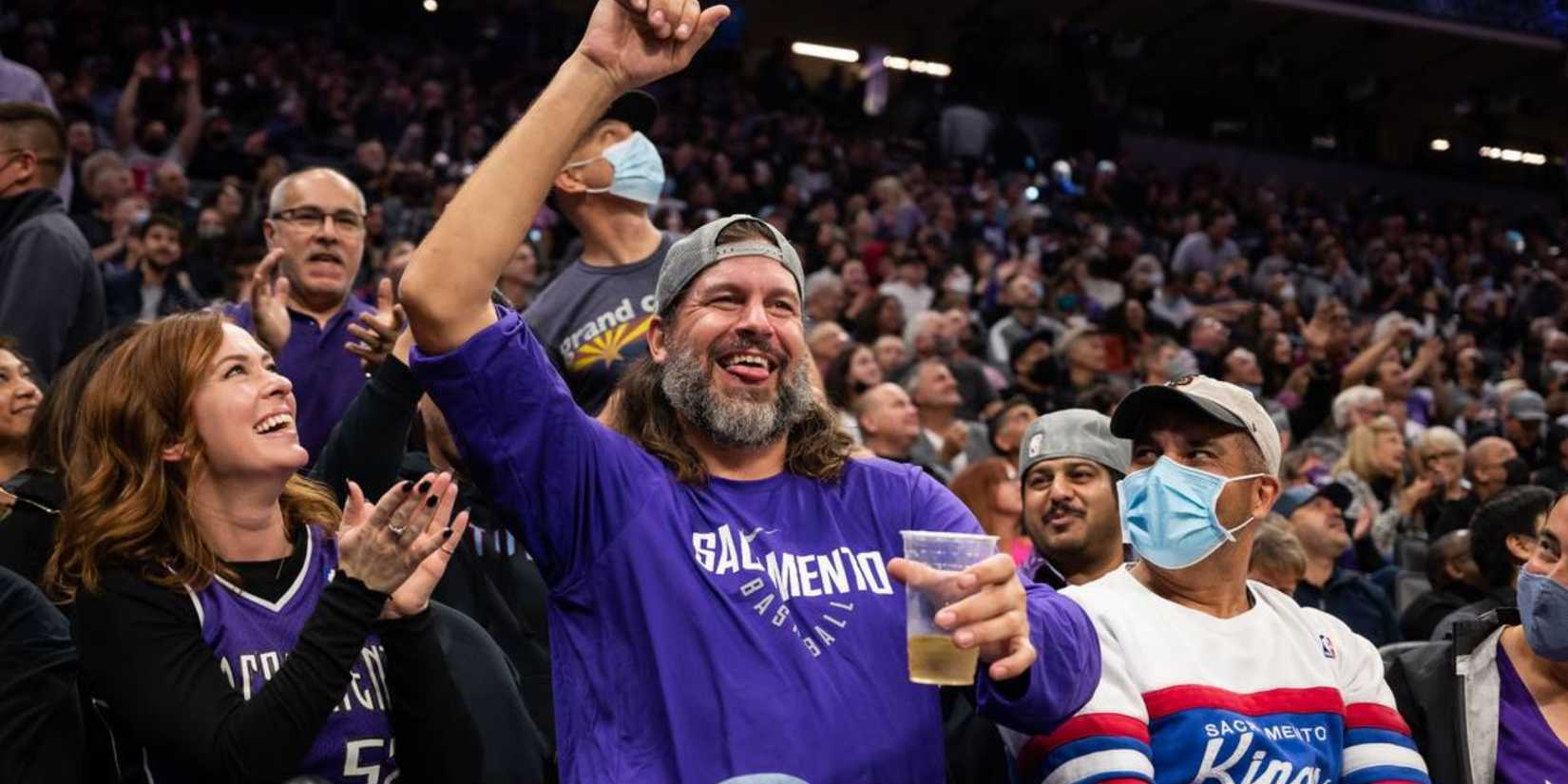 AI Named and Ranked 10 Best NBA Fanbases of All Time