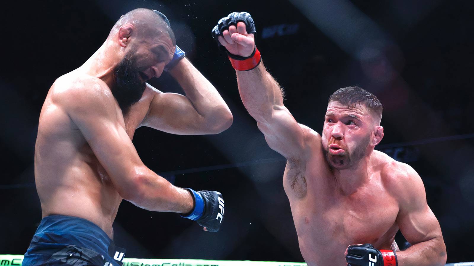 Boxing Plessis UFC 319 Salaries For Dricus du Plessis & Khamzat Chimaev
