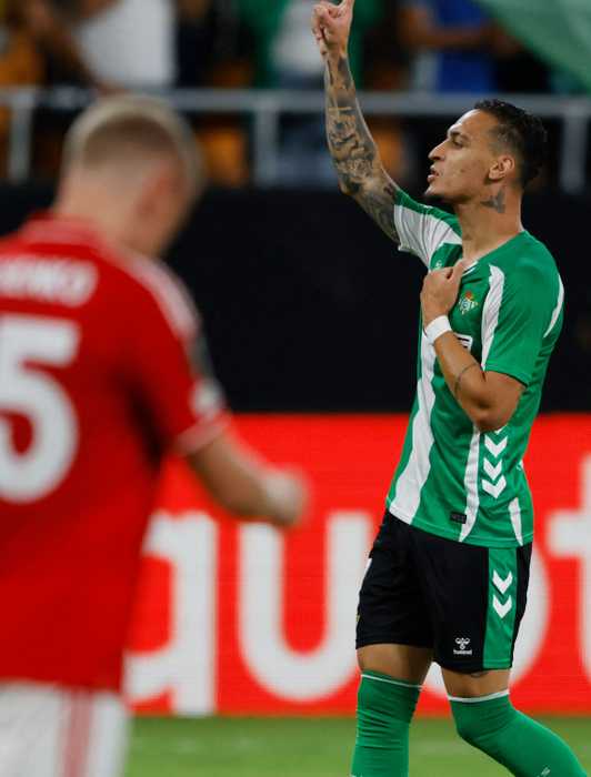 Tottenham Win UEFA Europa League After Beating Manchester United In The tottenham-win-uefa-europa-league-after-beating-manchester-united-in-the