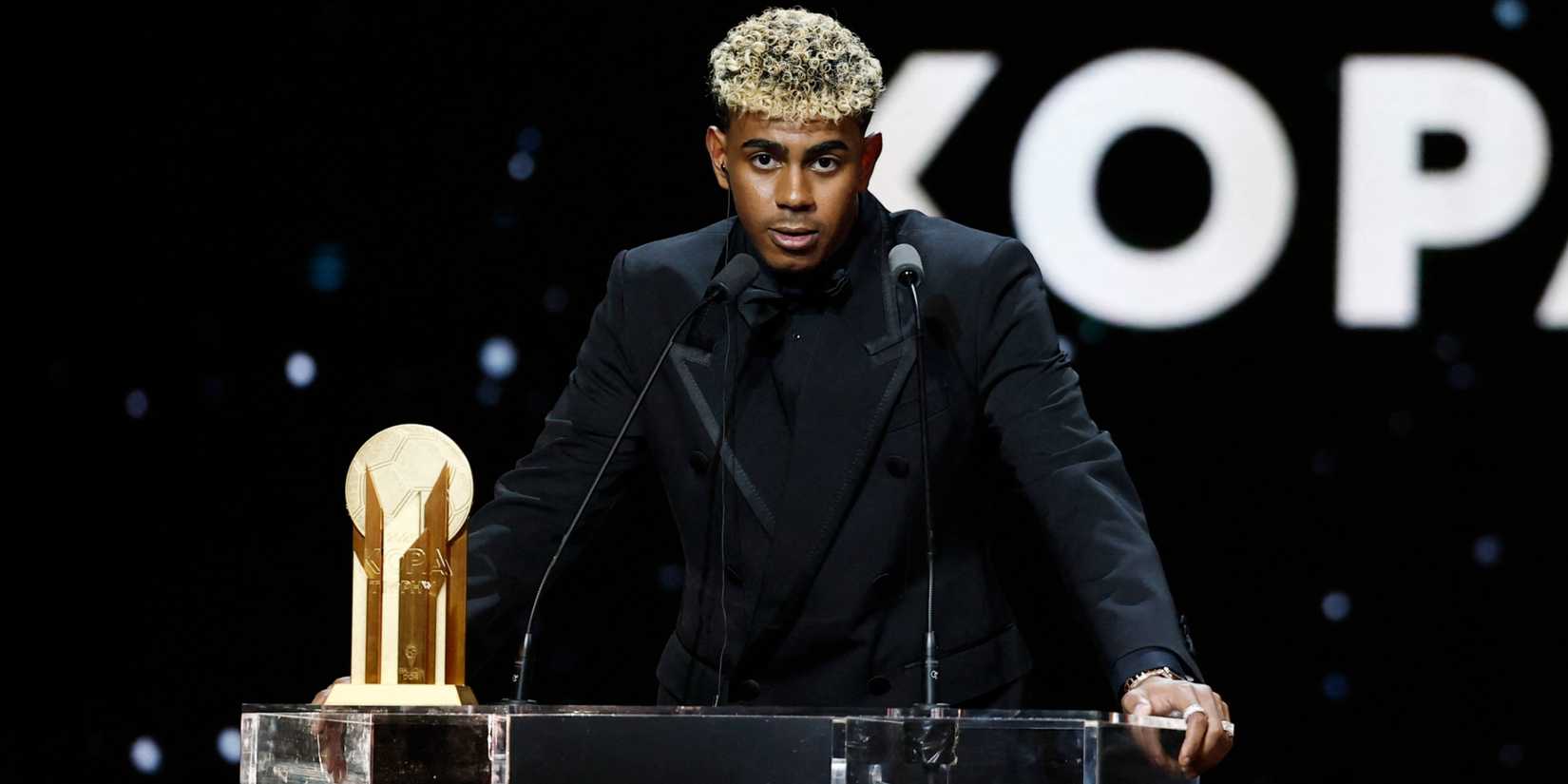 FC Barcelona's Lamine Yamal makes a speech after winning the men's Kopa Trophy