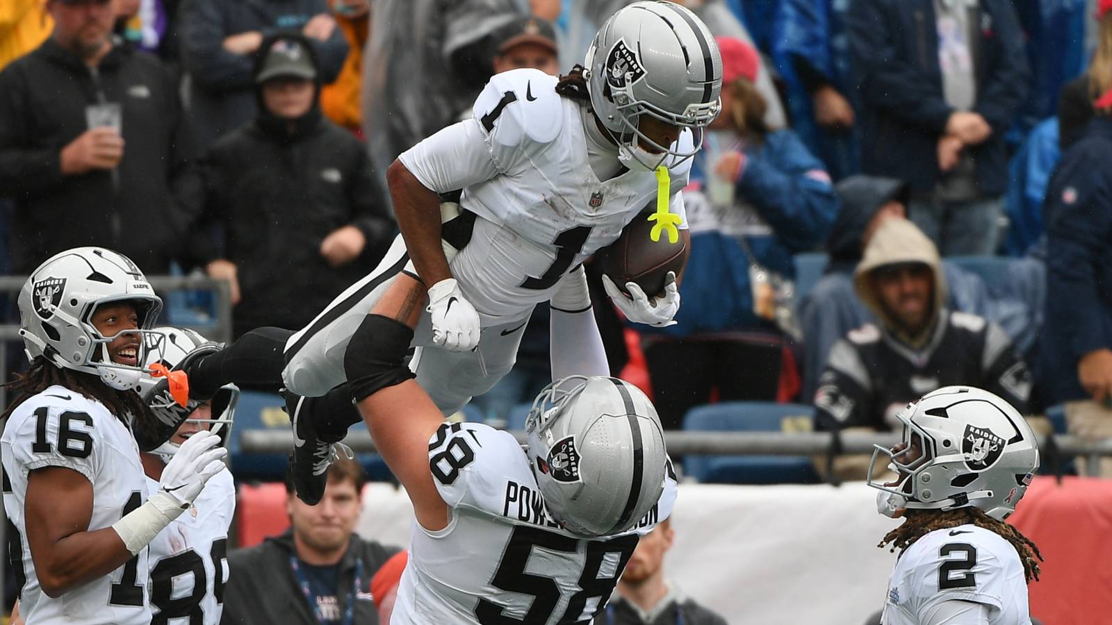 Thread Wire Table Fantasy Football Week 4 Waiver Wire & FAAB: Week 3's Highest Scorer is ...