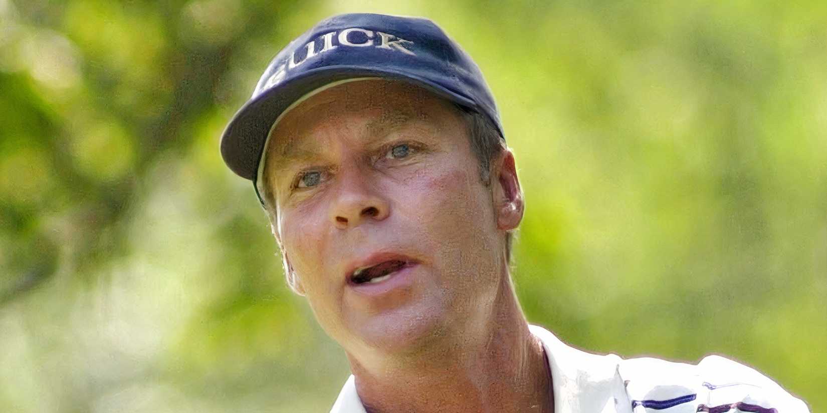 Ben Crenshaw in action