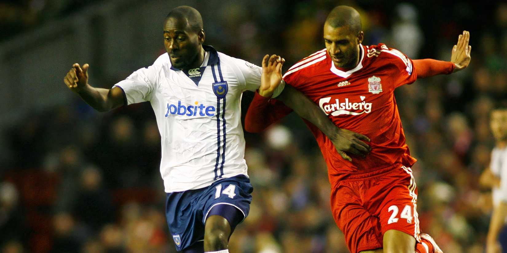 Quincy Owusu-Abeyie battling for the ball