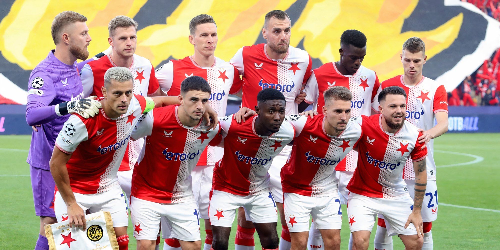 Fanion Club De Sport Slavia Prague - République Tchèque - 32x18 Cm - Bon état