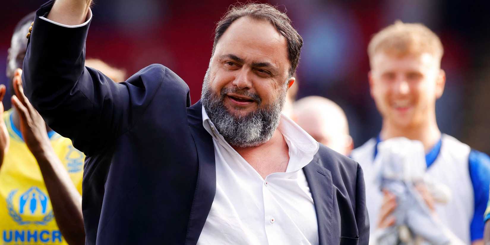nottingham-forest-owner-evangelos-marinakis-celebrates 🚨Nottingham forest owner Evangelos marinakis involved in public fight as Shocking footage emerges