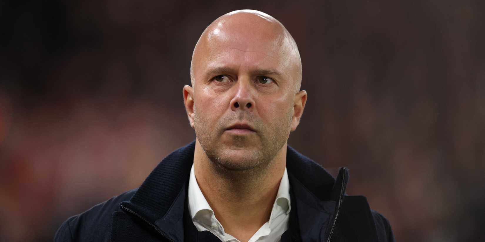 Arne Slot looks on during Liverpool's defeat to PSV Eindhoven