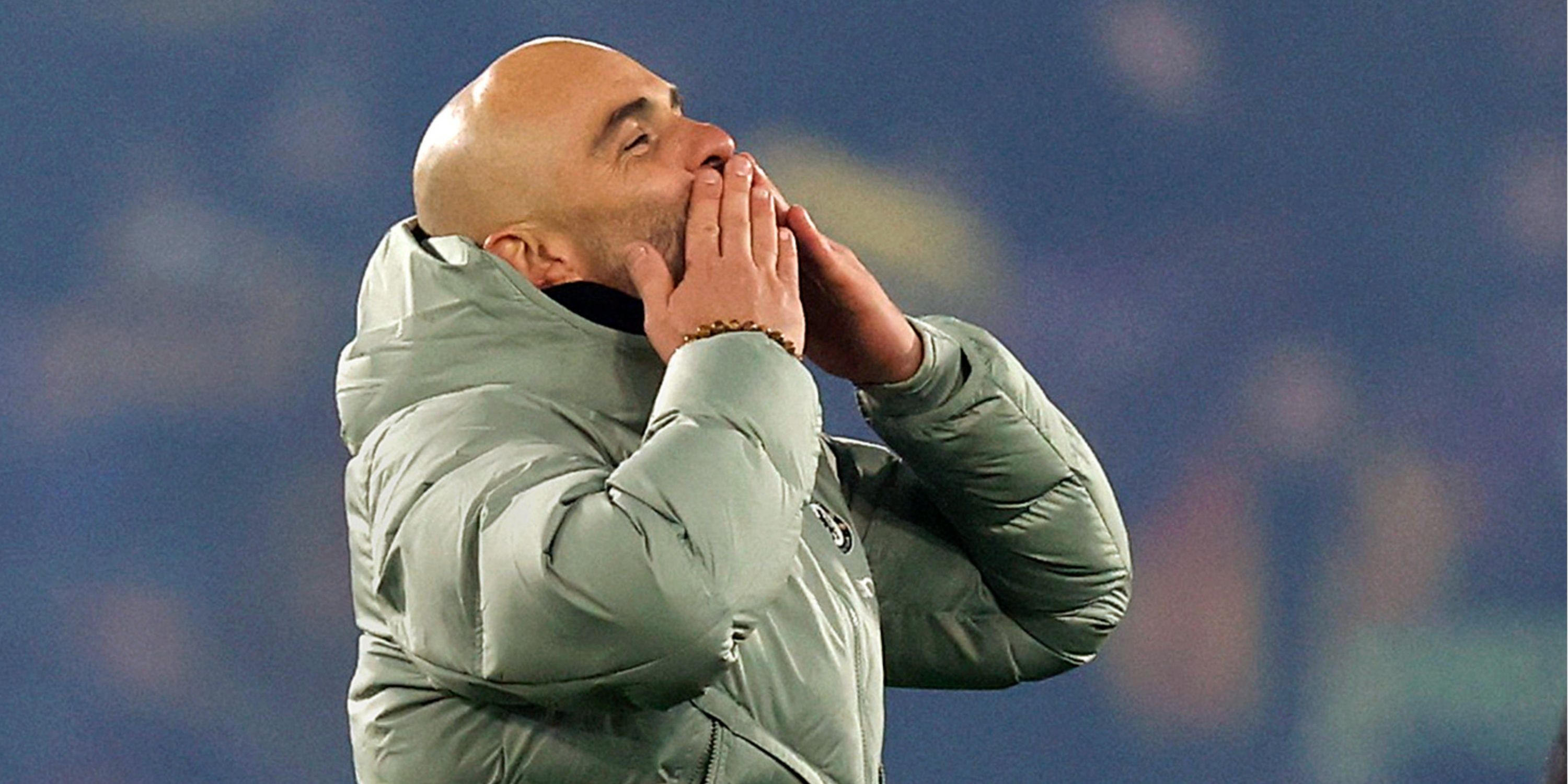 Enzo Maresca blow a kiss to Chelsea supporters