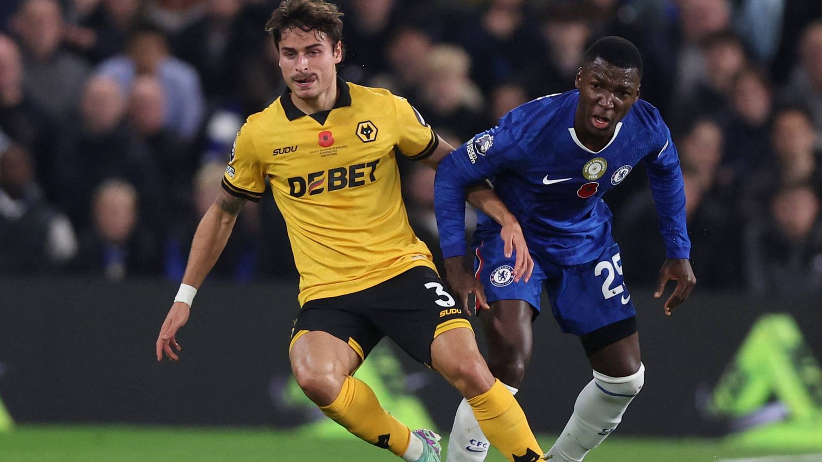 Newcastle Eyeing Summer Move for Wolves Left-Back Hugo Bueno