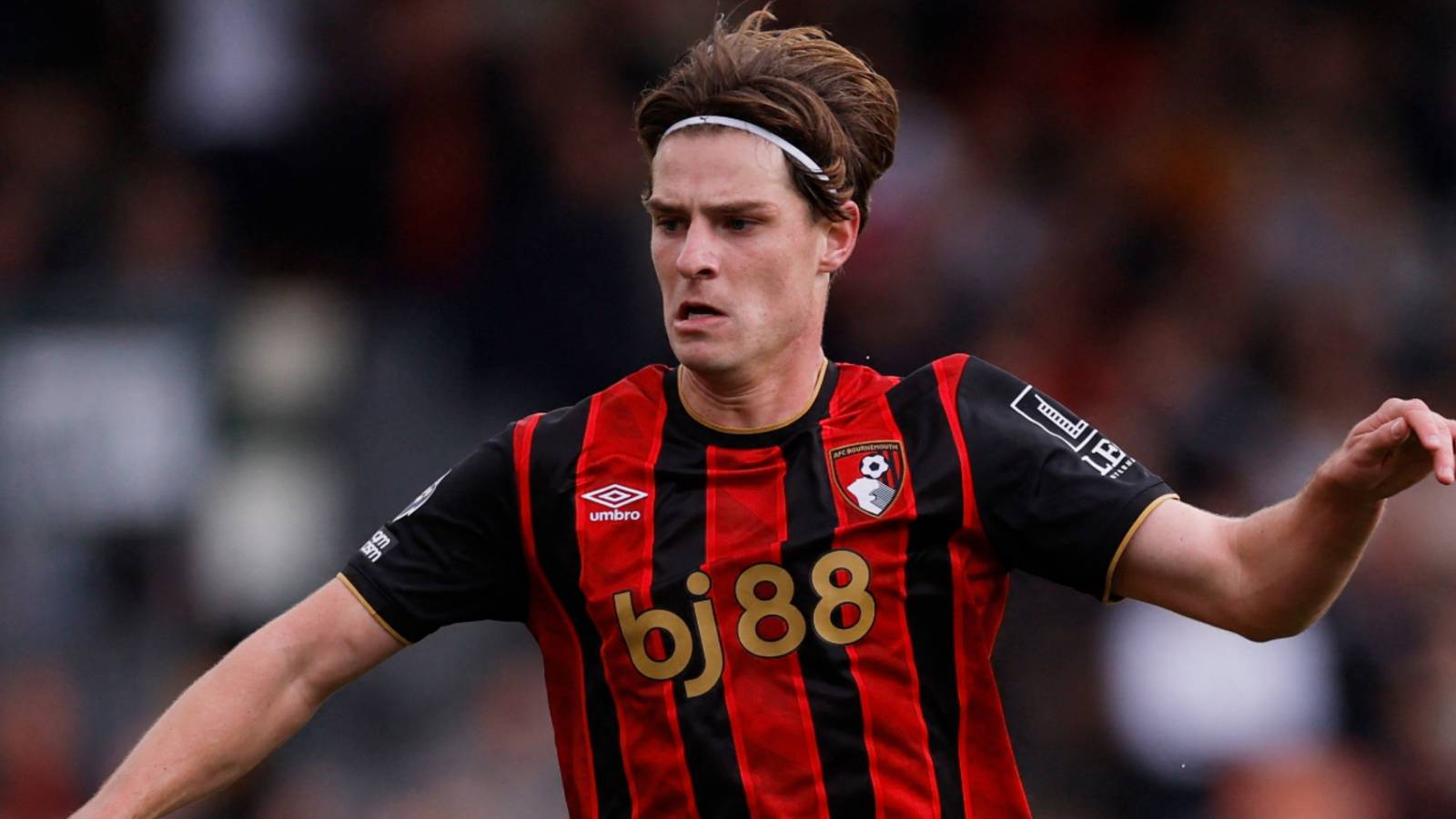 Ben Jacobs: AFC Bournemouth Open to Selling Chelsea and Liverpool Target Scott