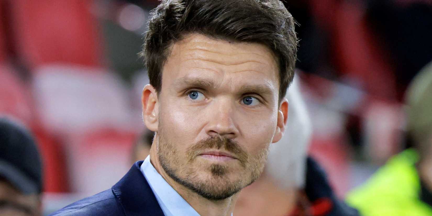 Rangers manager Danny Rohl looks concerned