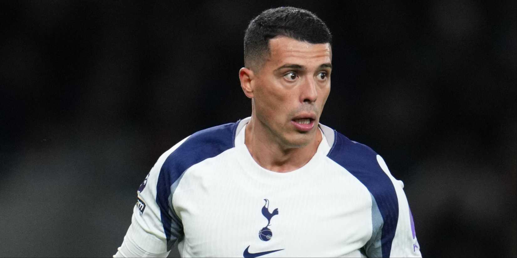 Pedro Porro of Tottenham Hotspur dribbles against Fulham.