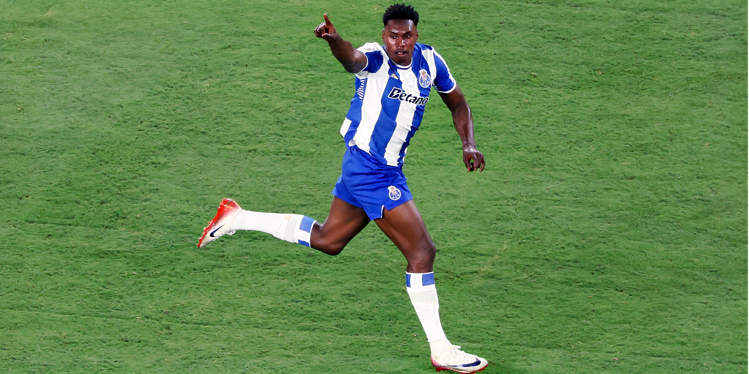 Samu Omorodion celebrates a Porto goal