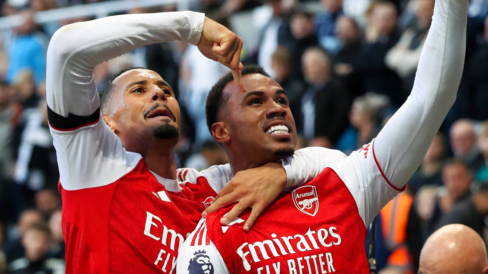 Van Dijk Dethroned: Premier League's Best Defenders Ranked