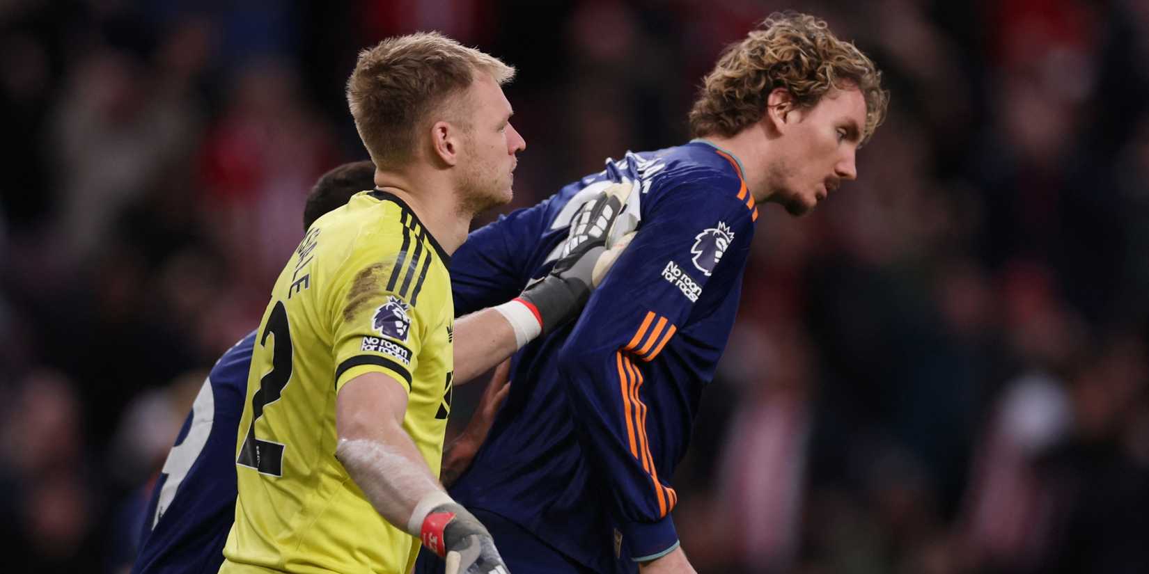 Aaron Ramsdale consoling Nick Woltemade after scoring an own goal