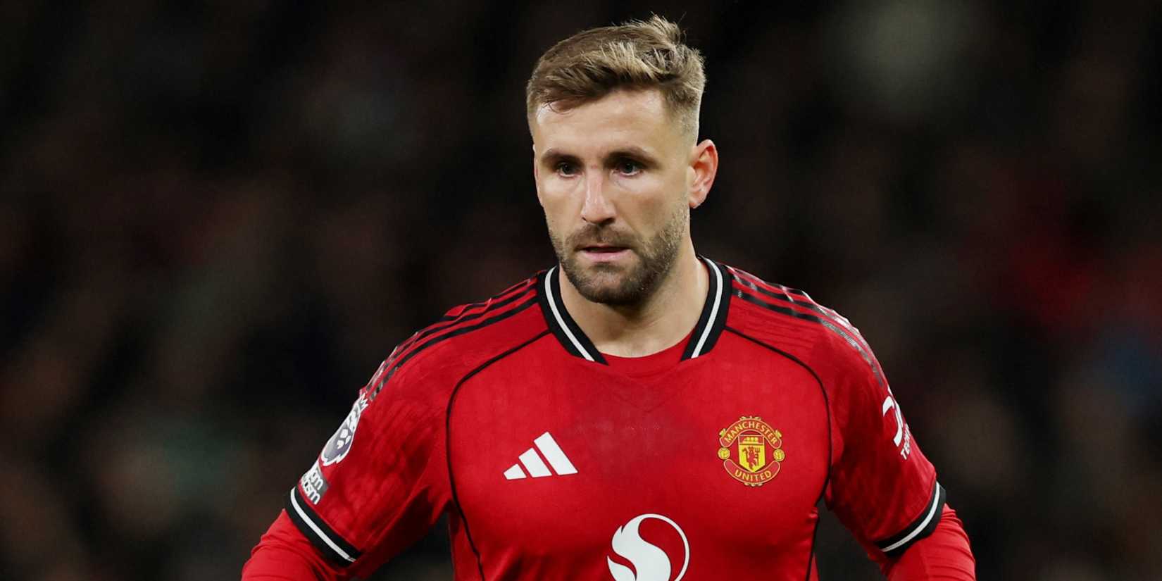 Manchester United's Luke Shaw dribbling.