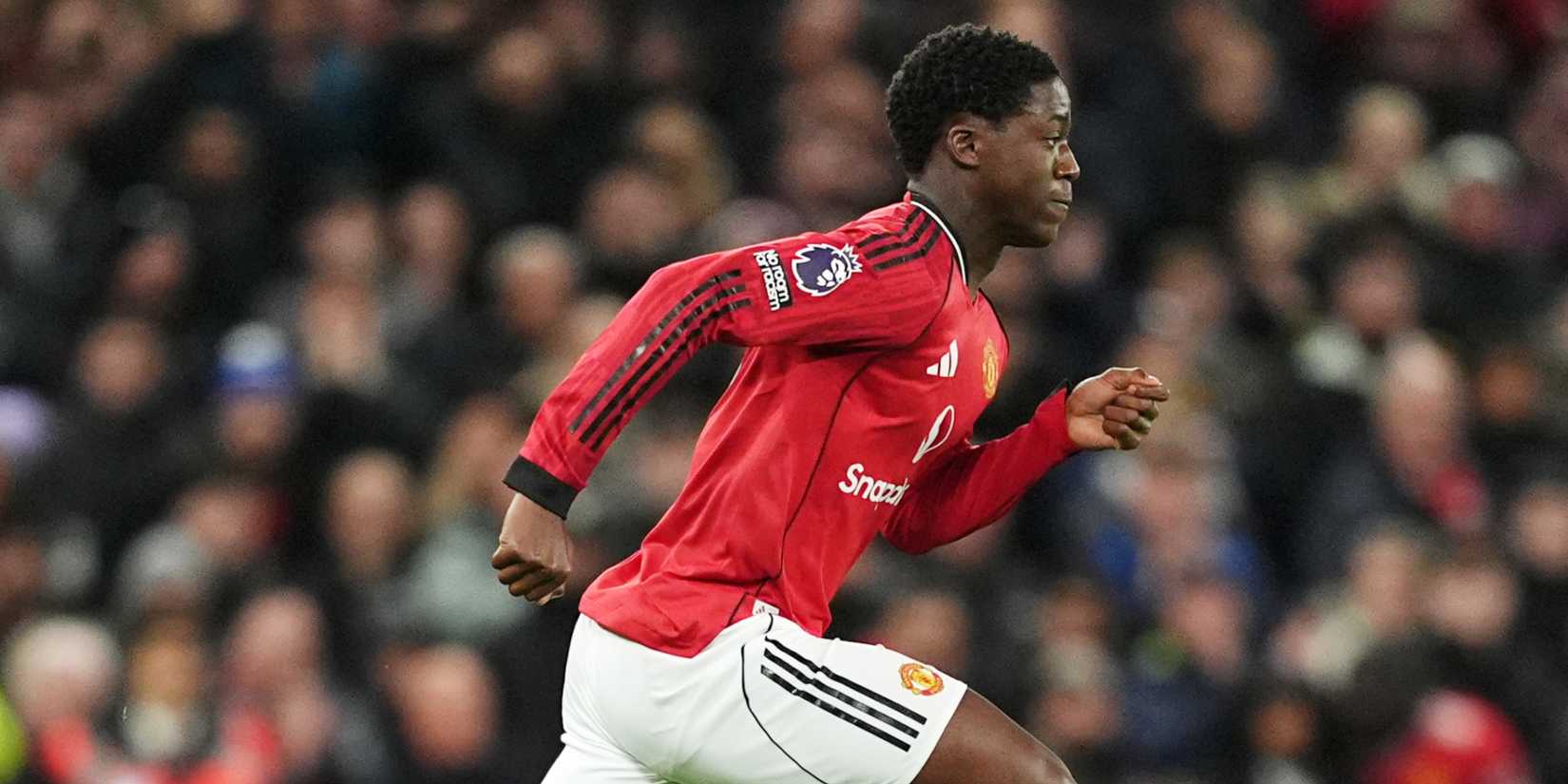 Manchester United's Kobbie Mainoo comes on as a substitute
