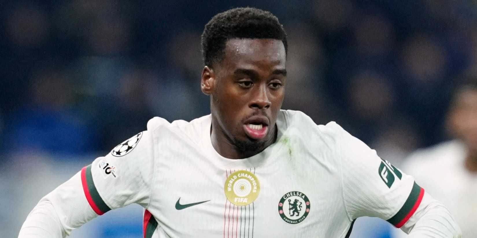 Chelsea's Jamie Gittens dribbling