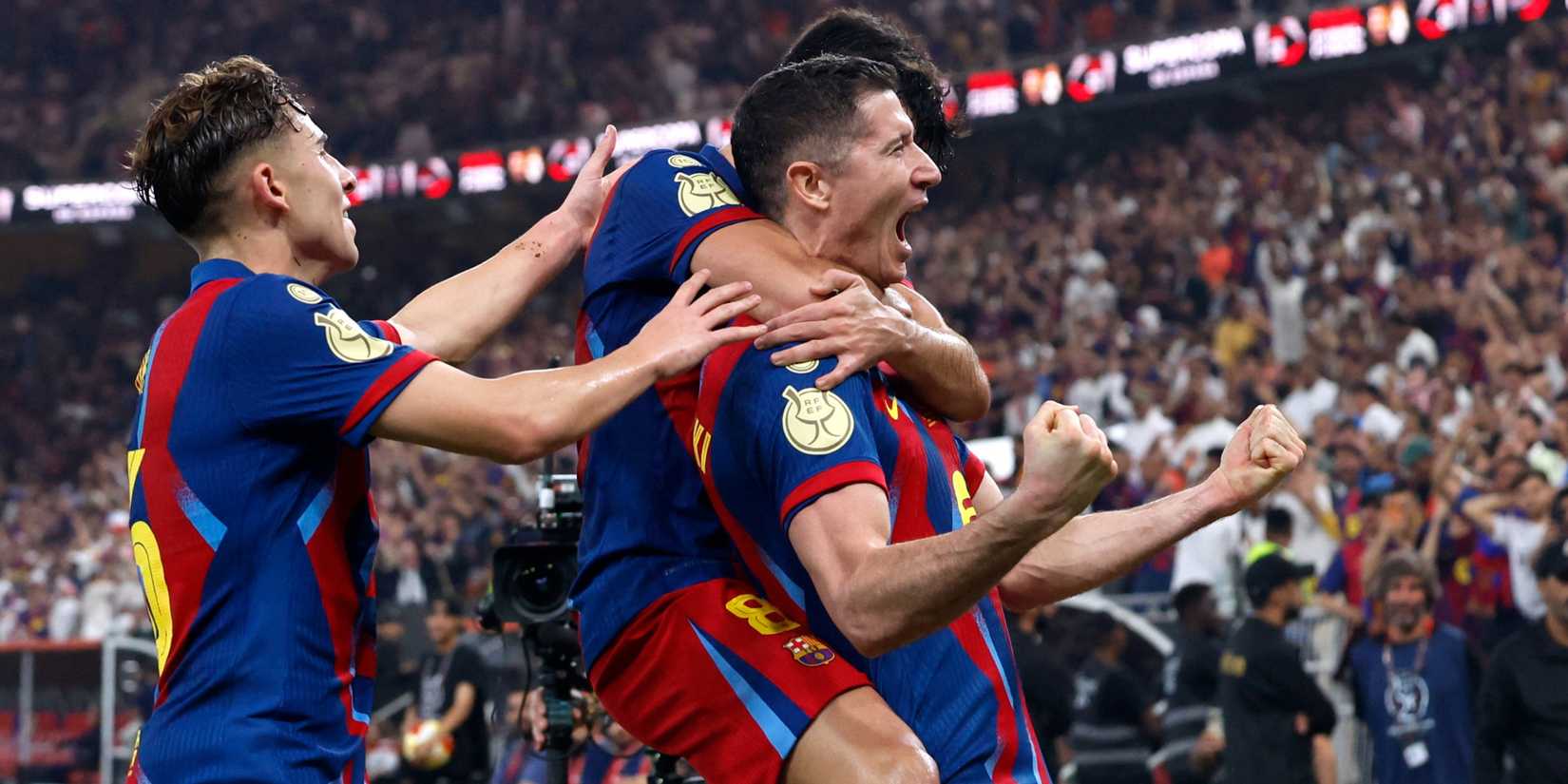 Barcelona MixCollage-16-Jan-2026-01-14-PM-5466