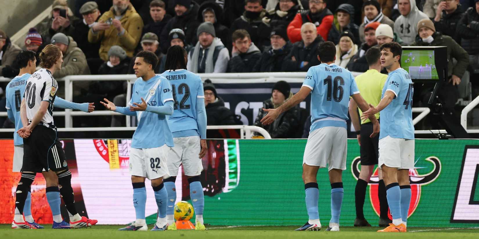 Manchester City players react after Antoine Semenyo second goal is disallowed after a VAR review