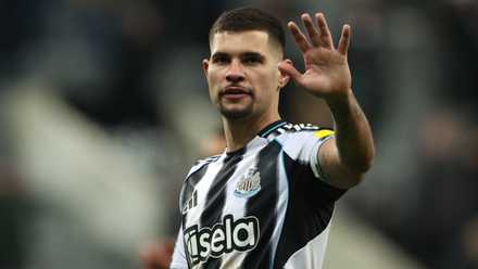Newcastle United's Bruno Guimaraes celebrates vs Crystal Palace