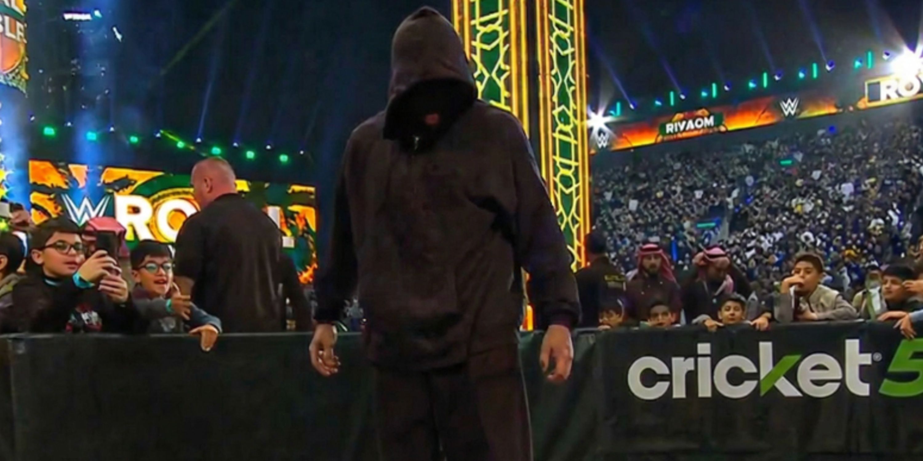 Identity of WWE's Masked Man Revealed on SmackDown