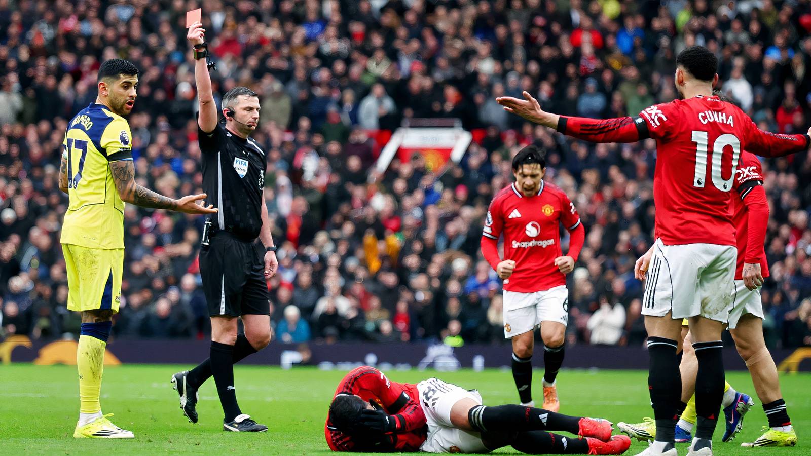 Mauricio Pochettino The Perfect New Tottenham Boss for Cristian Romero - GiveMeSport