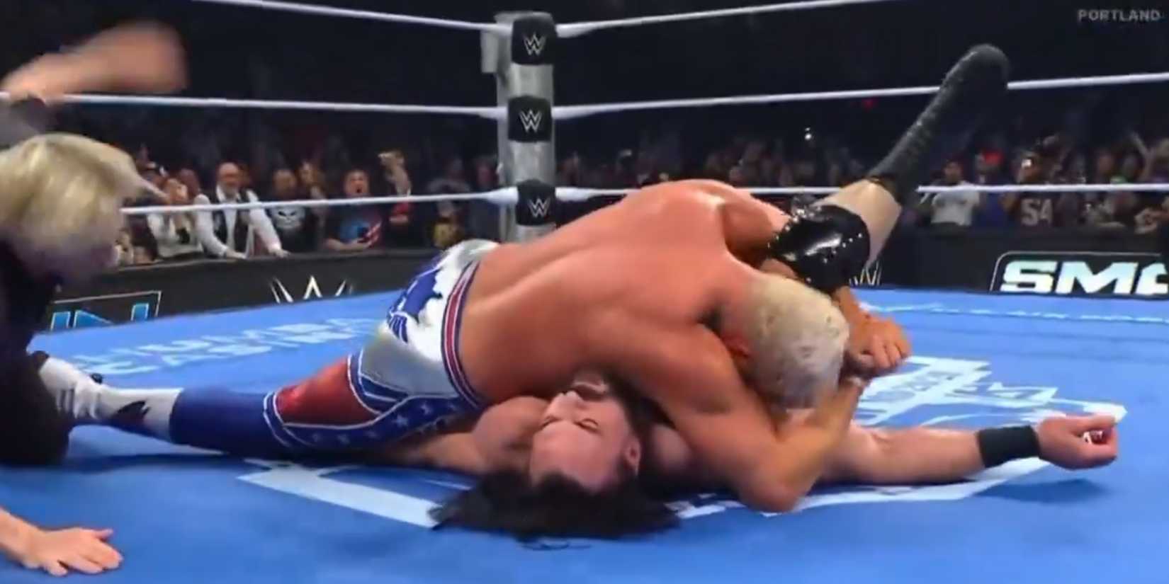 Cody Rhodes pins Drew McIntyre