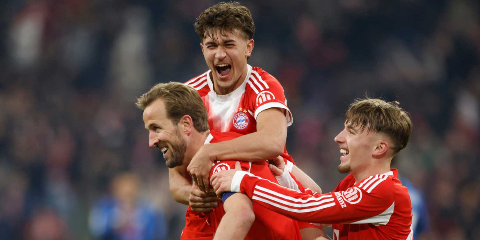Bayern Munich players celebrate 