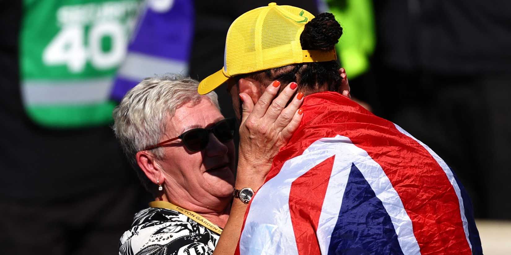 F1: Lewis Hamilton's Mum Doesn't Like Him Dating Kim Kardashian