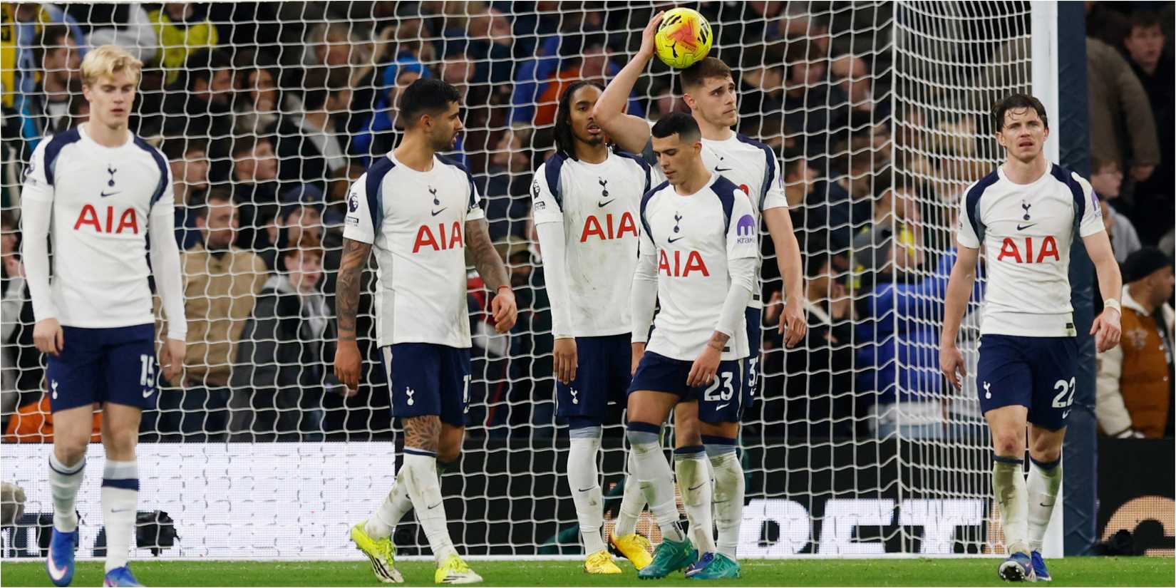 Tottenham team and players look crestfallen