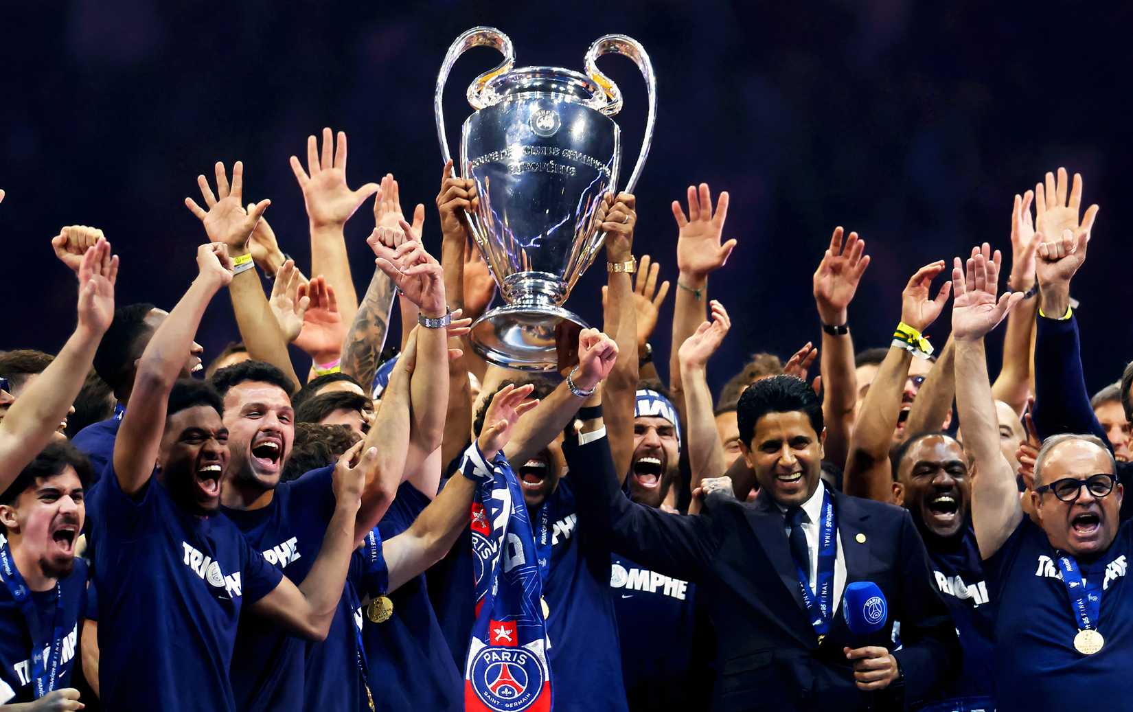 2025-06-01T204509Z_1360768820_UP1EL611LN763_RTRMADP_3_SOCCER-CHAMPIONS-PSG-INT-PARADE