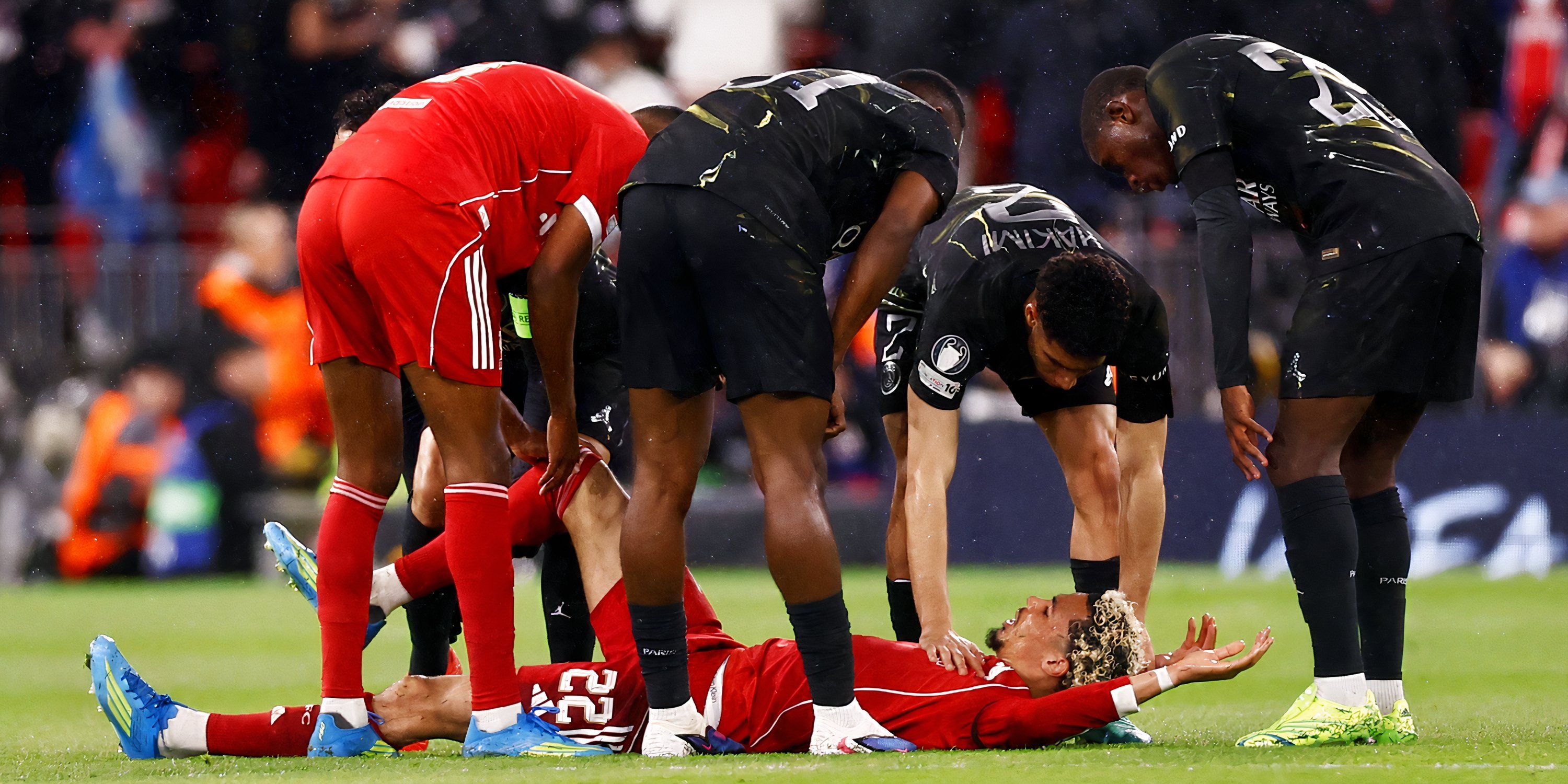 Liverpool 0-2 PSG: Doctor Predicts How Long Hugo Ekitike Will Miss