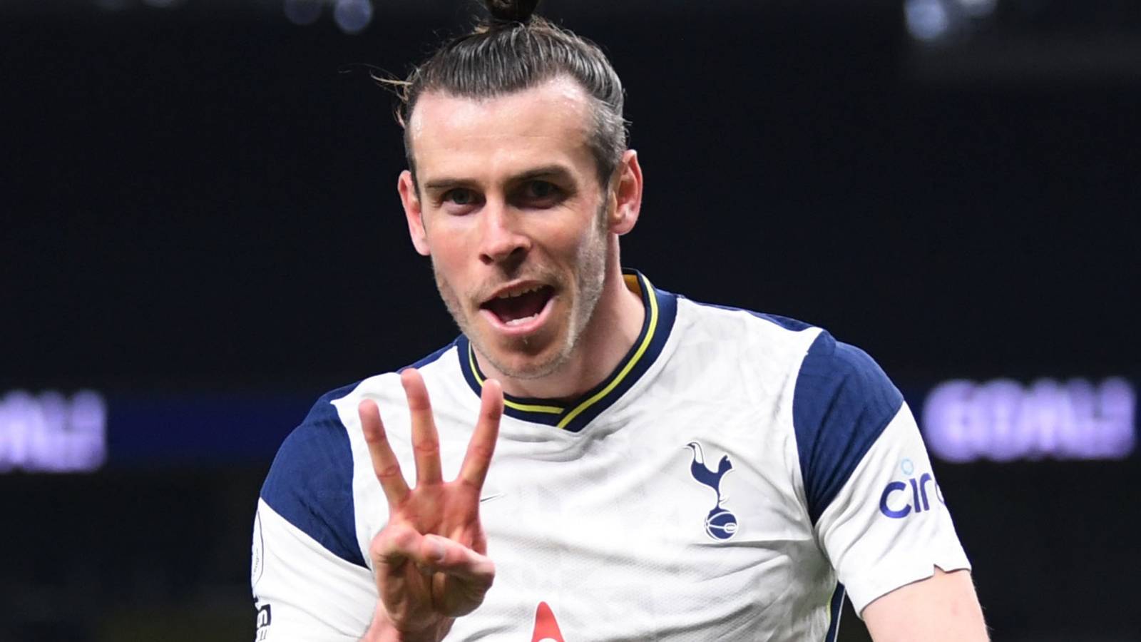 Mix Of Bale And Defoe: De Zerbi Could Unleash Tottenham Teenager Soon