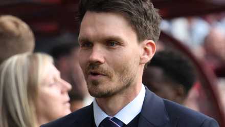Danny Rohl looks on during Rangers defeat to Hearts in the Scottish Premiership