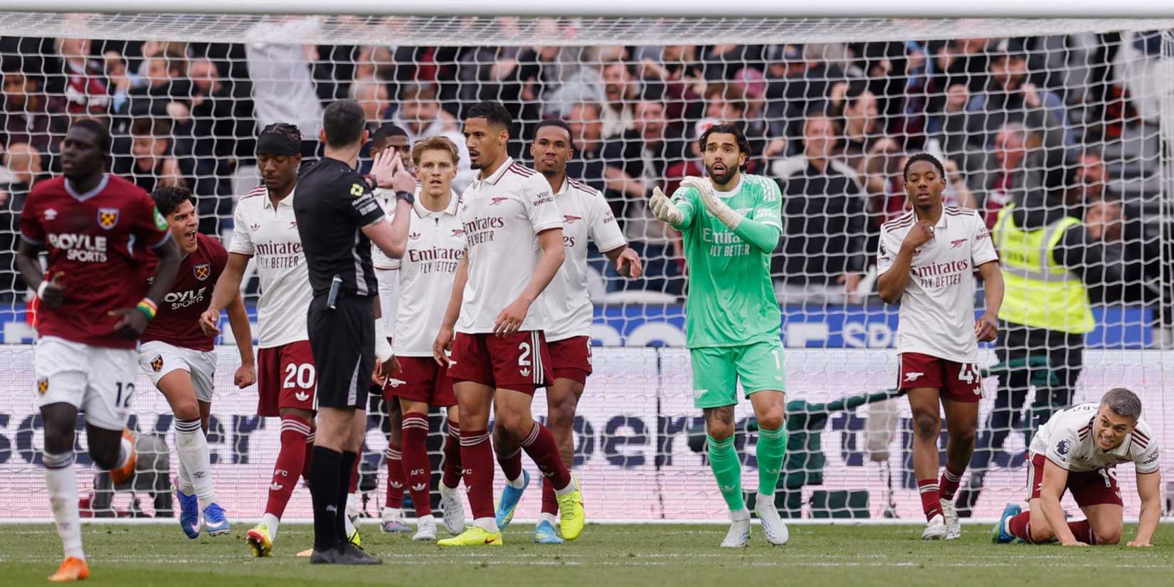 Mark Clattenburg Casts Verdict on Decision to Disallow West Ham Goal v ...