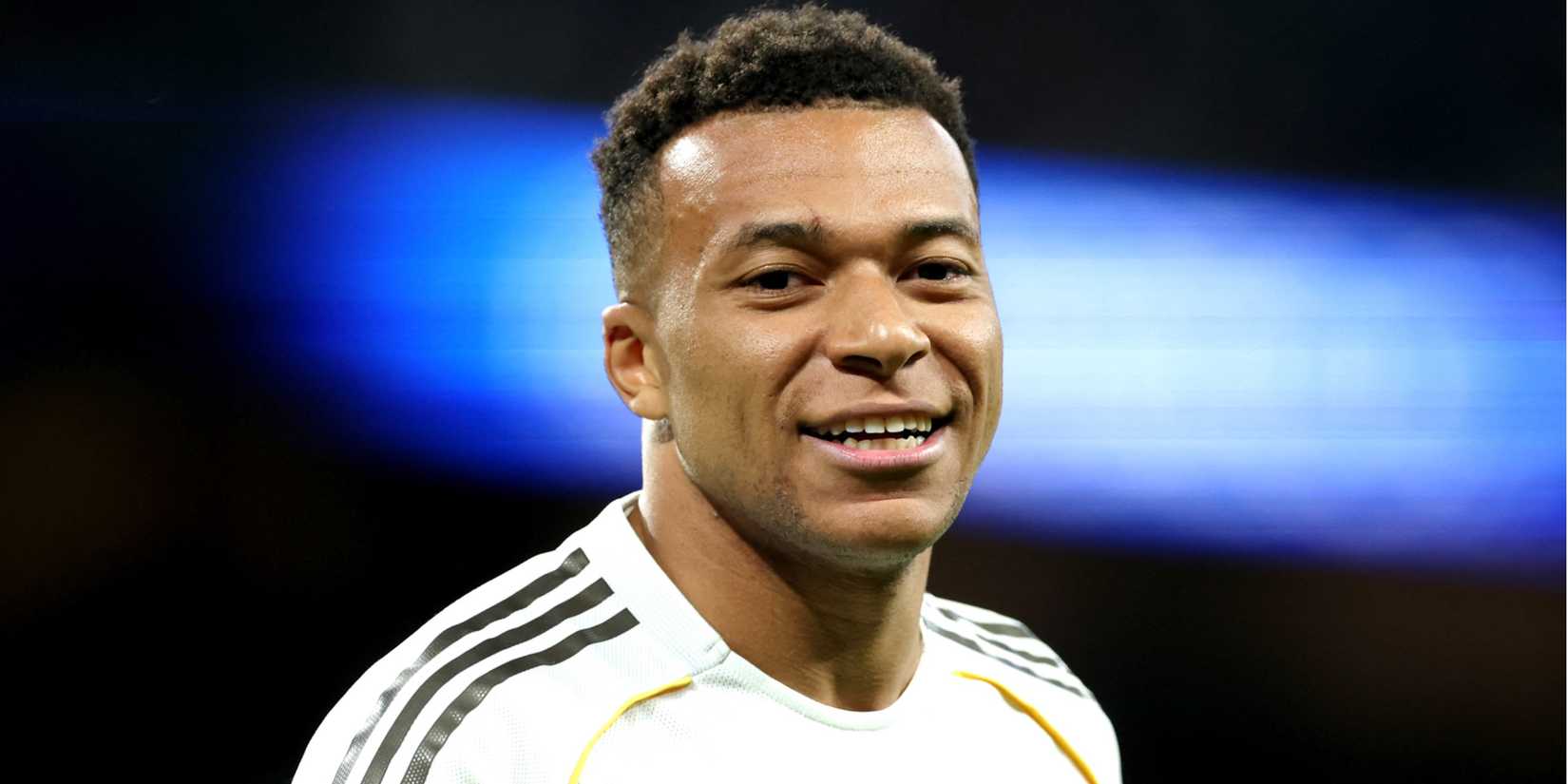Arsenal finalmente tem luz verde para assinar Mbappé.