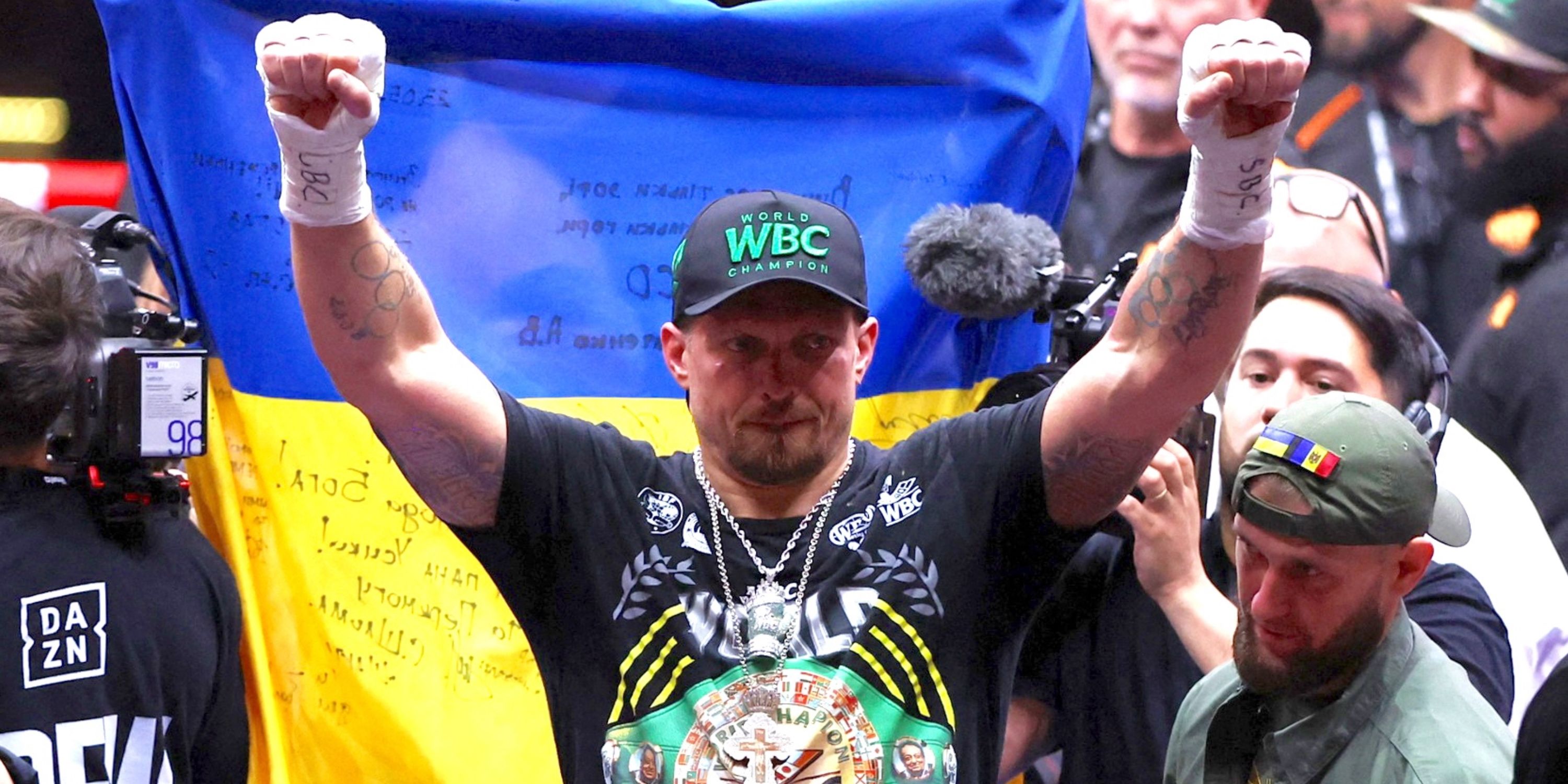 Oleksandr Usyk's Last-Ever Boxing Match Will Be Against Deontay Wilder, Says Eddie Hearn