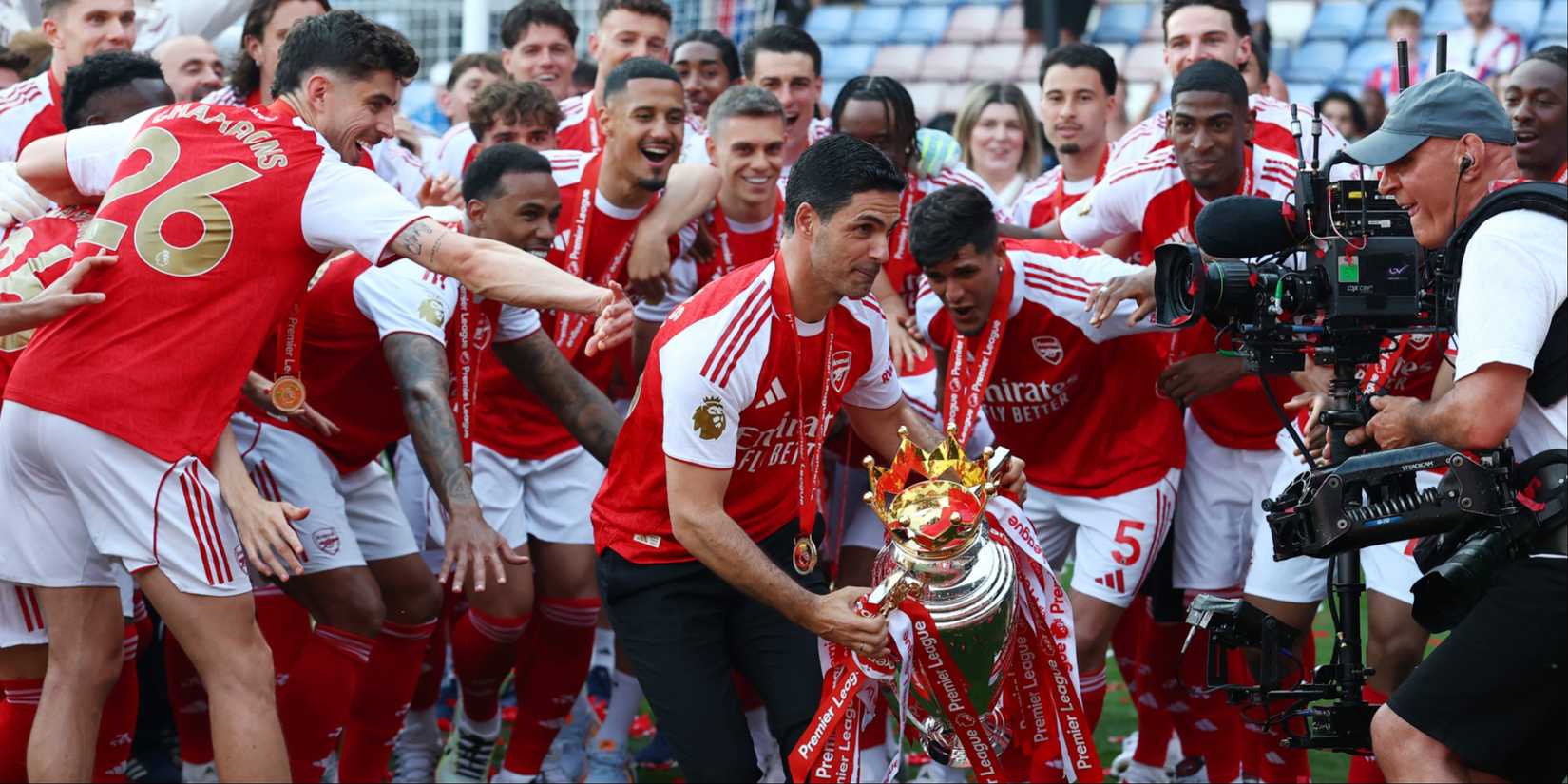 Arsenal Players and Mikel Arteta With the Premier League Trophy