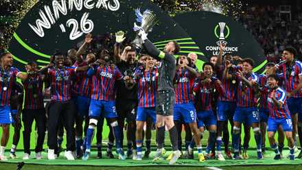 Crystal Palace celebrate after winning the Conference League