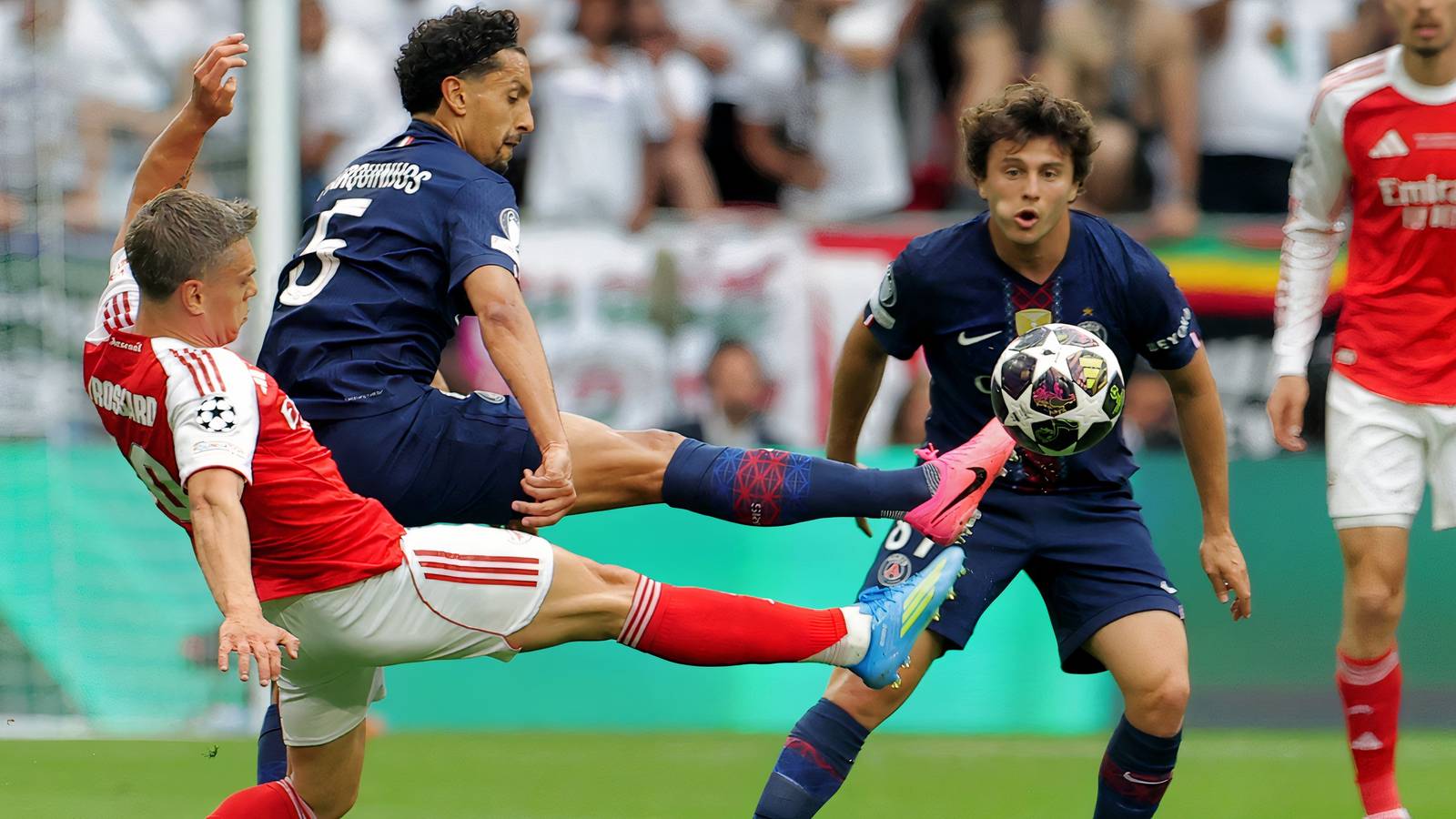 Joao Neves mỉa mai Arsenal sau chung kết C1: “Chỉ 1 đội muốn chơi bóng” 2 Joao Neves Criticises Arsenal After PSG's Champions League Final Victory