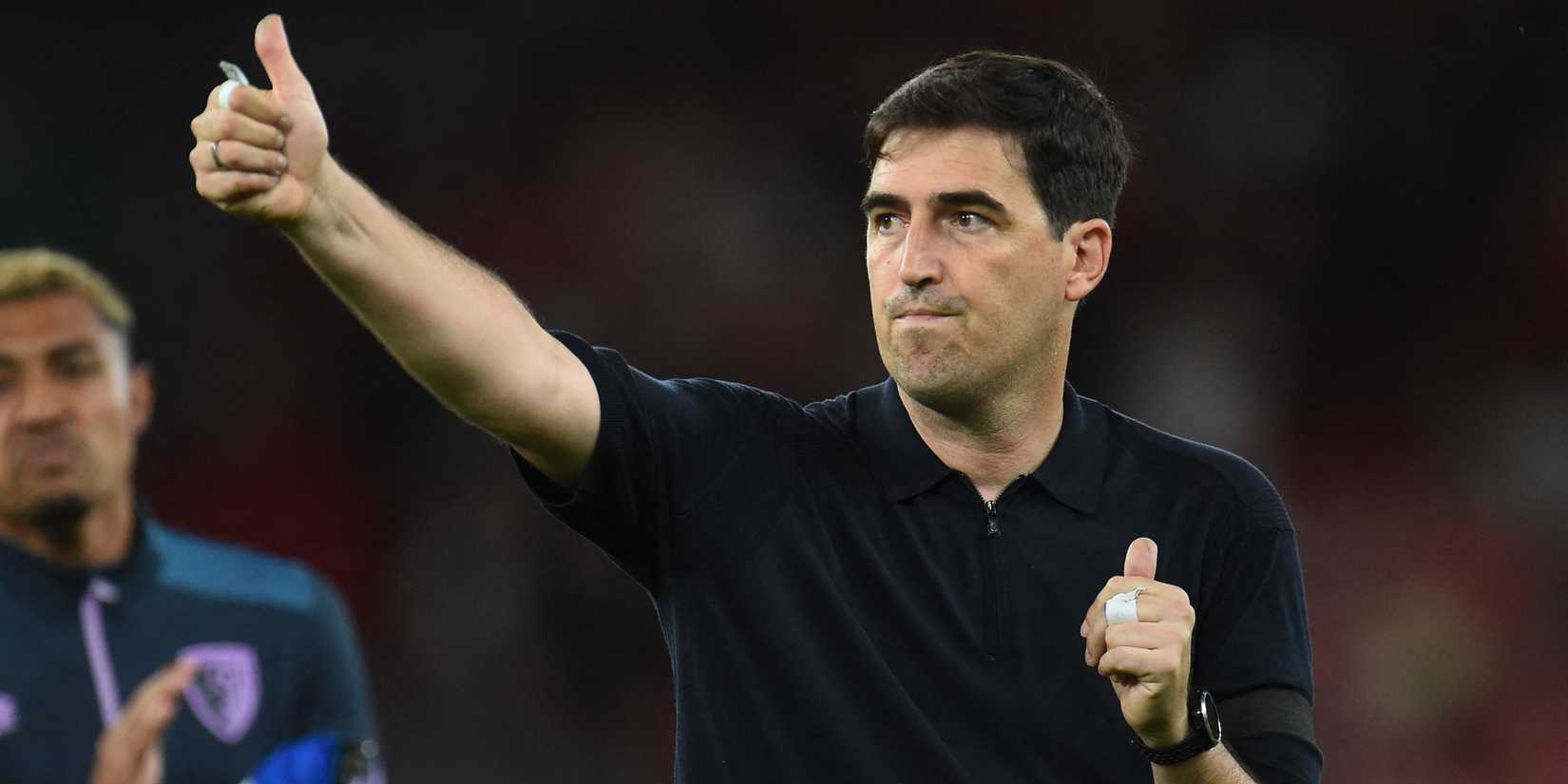 Andoni Iraola gives thumbs-up after Bournemouth Premier League game