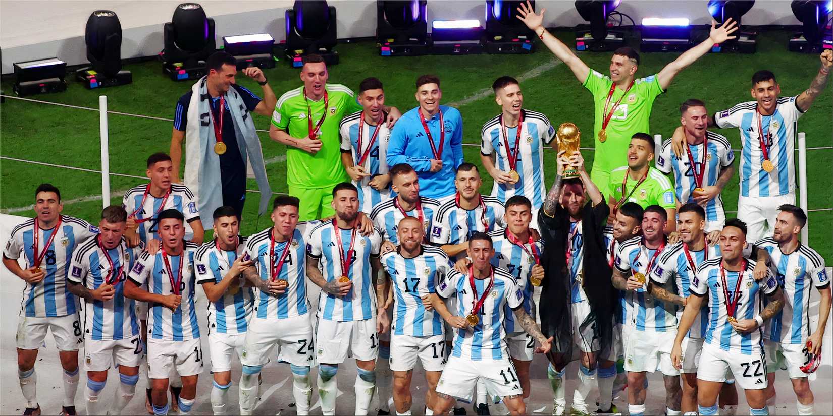 Argentina celebrate winning the World Cup