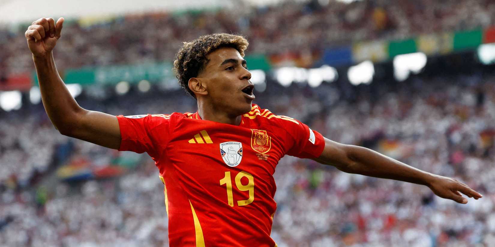 Lamine Yamal celebrates for Spain