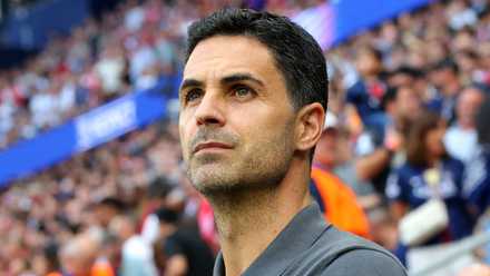 Arsenal manager Mikel Arteta looks on ahead of Champions League final vs Paris St Germain
