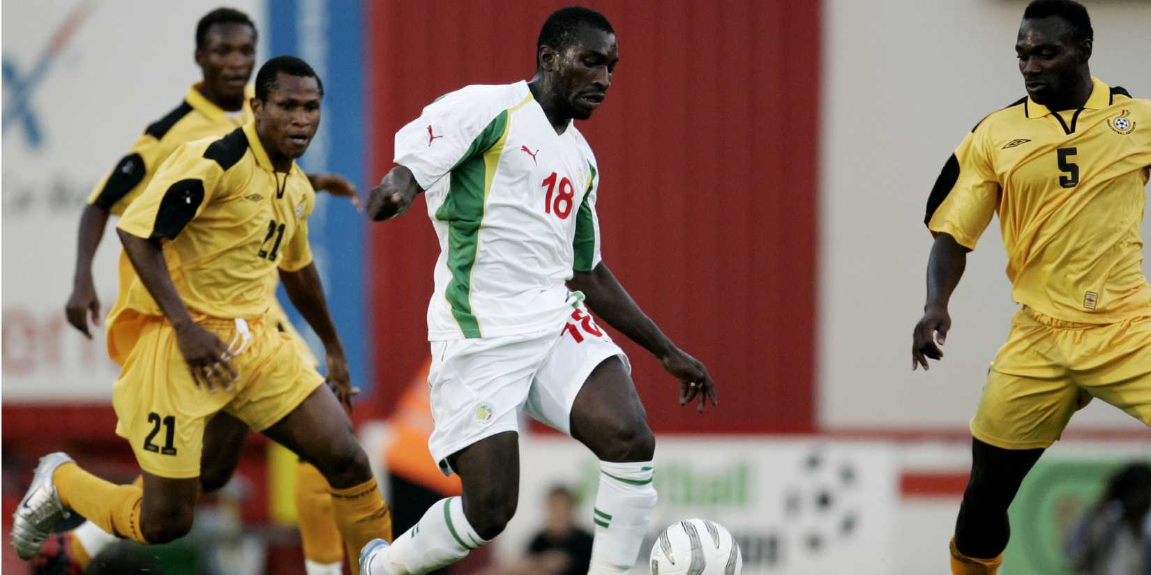 Mamadou Niang playing for Senegal agaist Ghana