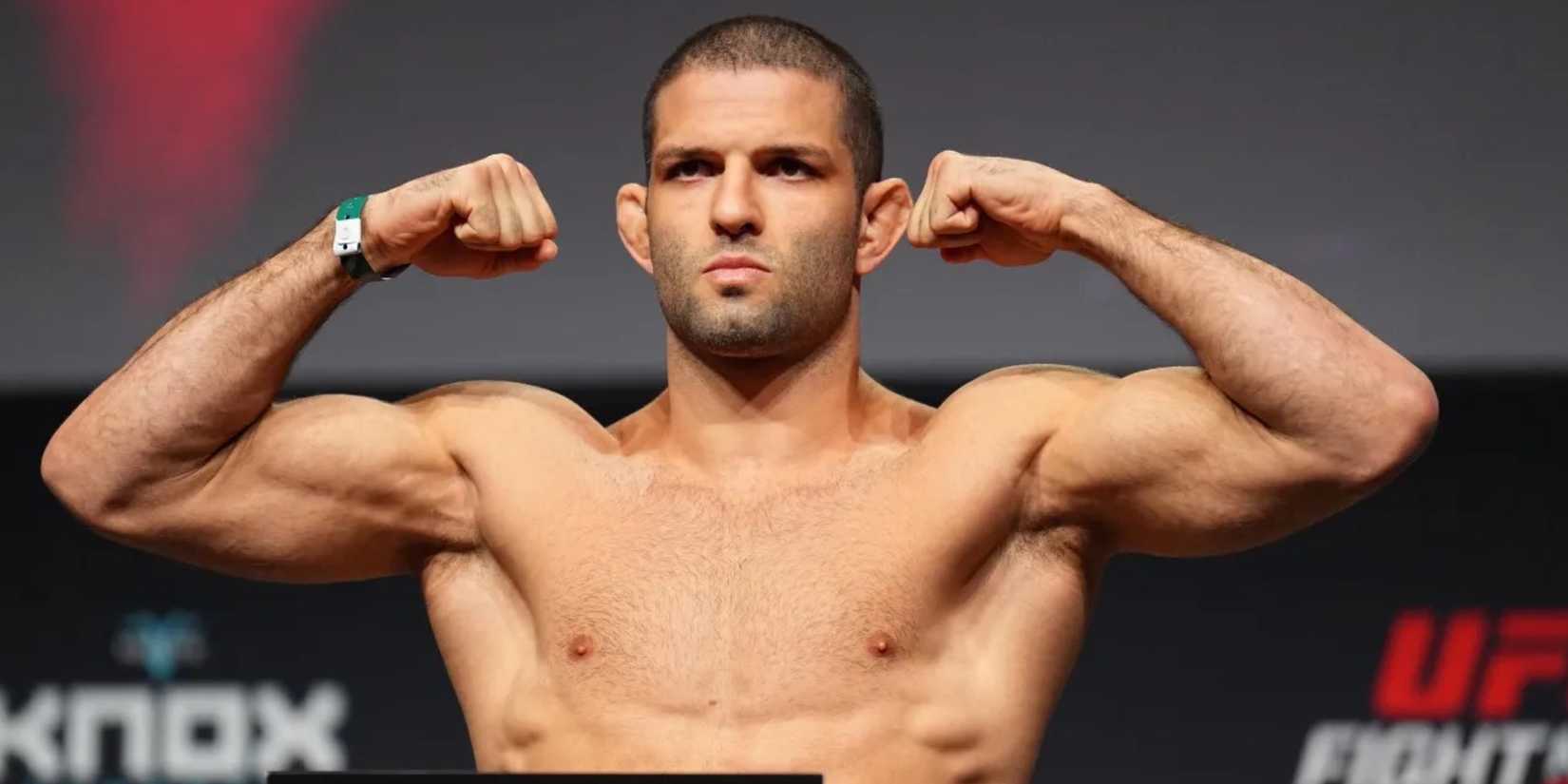 Thiago Moises weighing in