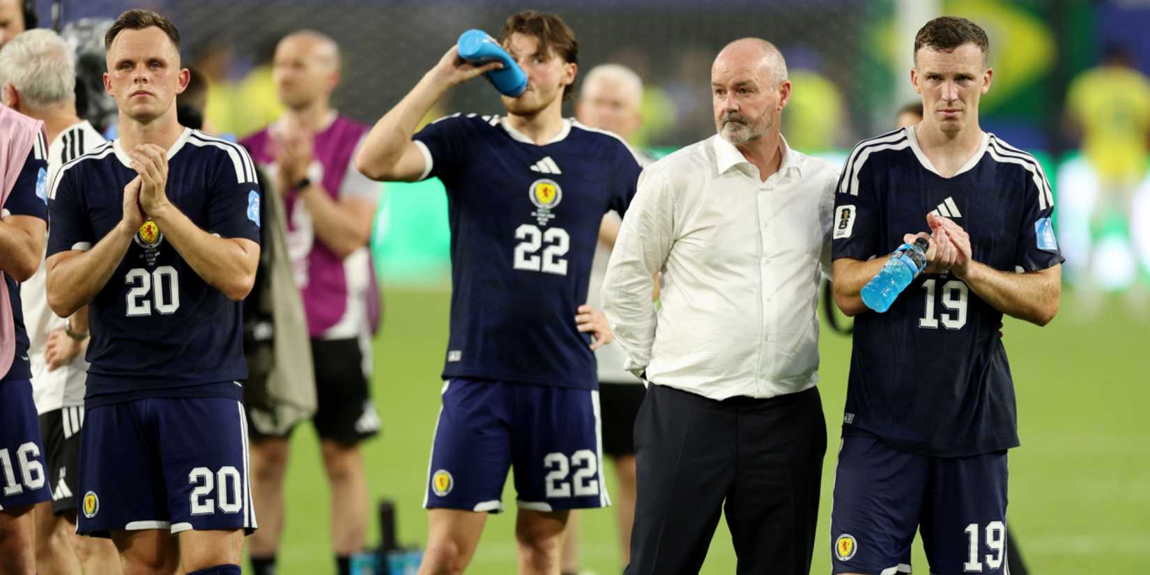 Steve Clarke with Scotland players